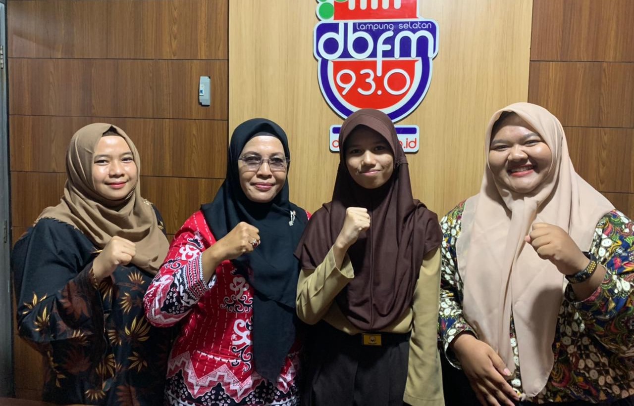 Siswi SMPN 2 Kalianda Jadi Bintang Tamu Program ABC DBFM Radio