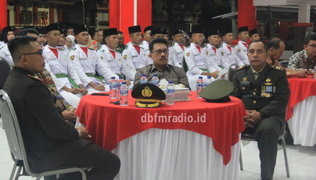 Bubarkan Paskibraka, Thamrin nilai sukses menjalankan tugas.