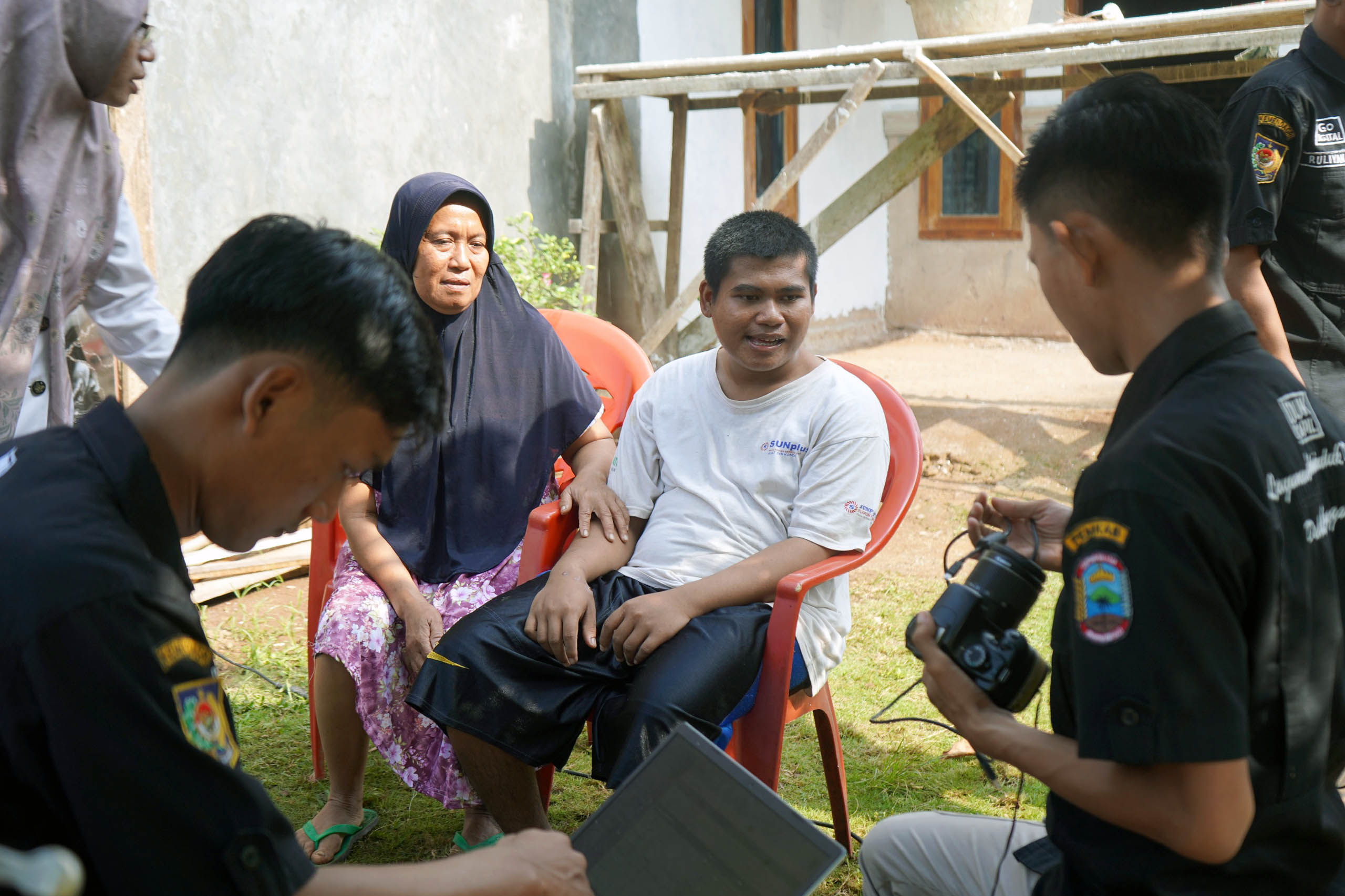 Lewat Program Yanduk Satlantas, Disdukcapil Lampung Selatan Jemput Bola Layani Lansia, Disabilitas, dan ODGJ