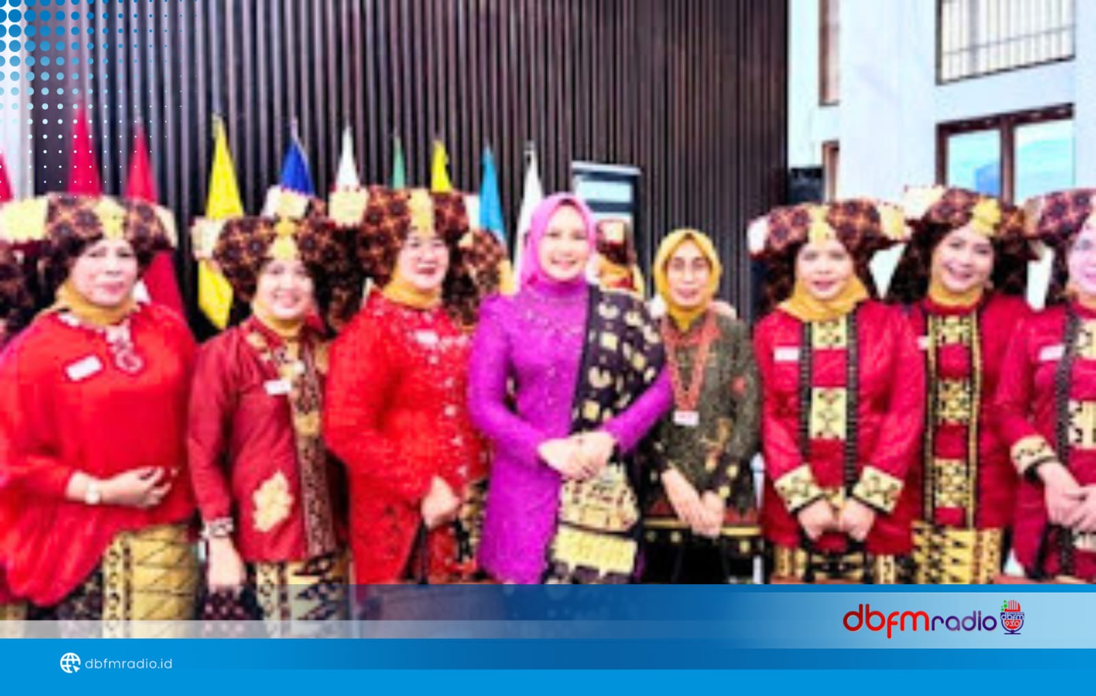 Wakil Ketua TP PKK Lampung Selatan Dampingi DPD Mighrul Lappung Bersatu pada Pengukuhan 15 Kabupaten/Kota