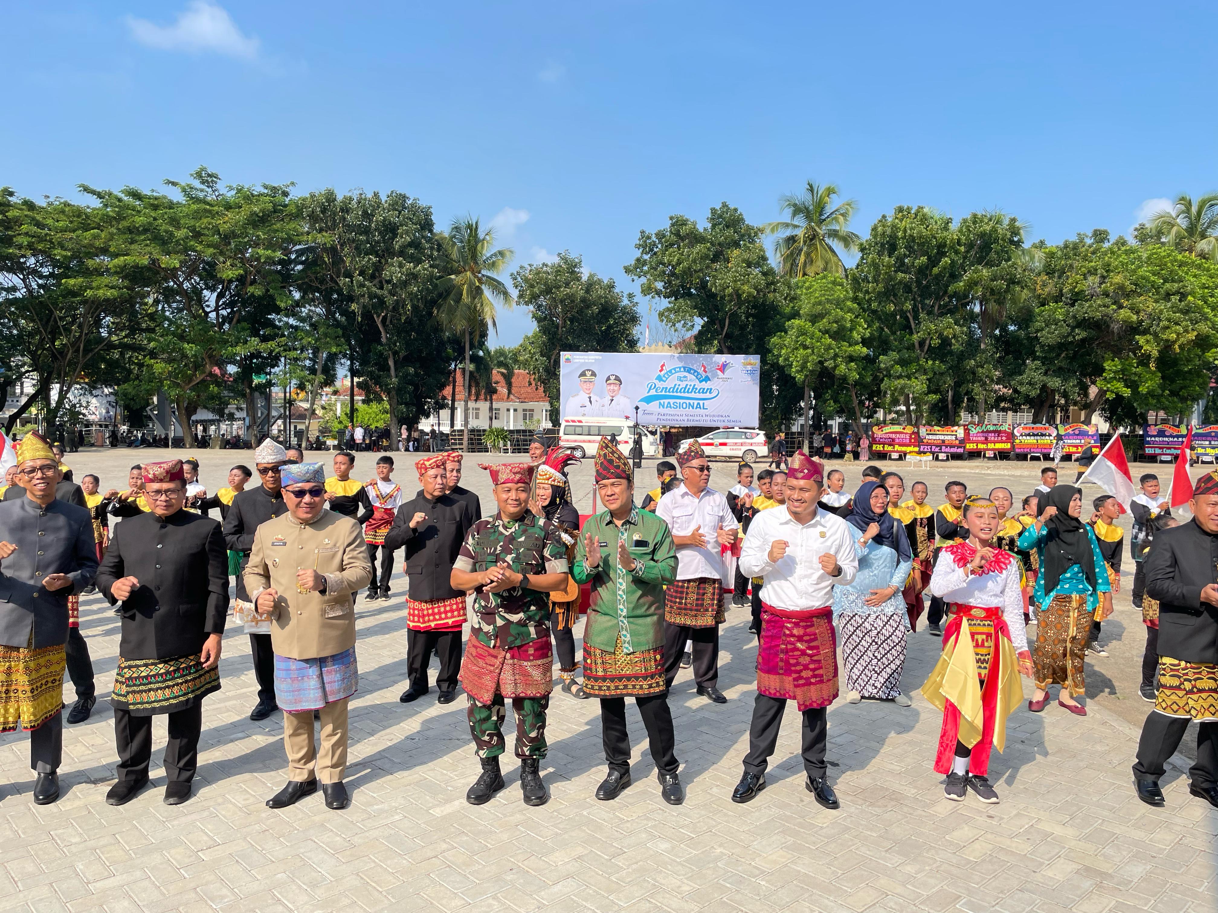 Upacara Hardiknas 2025 Lampung Selatan: Pendidikan sebagai Kunci Kemajuan Daerah