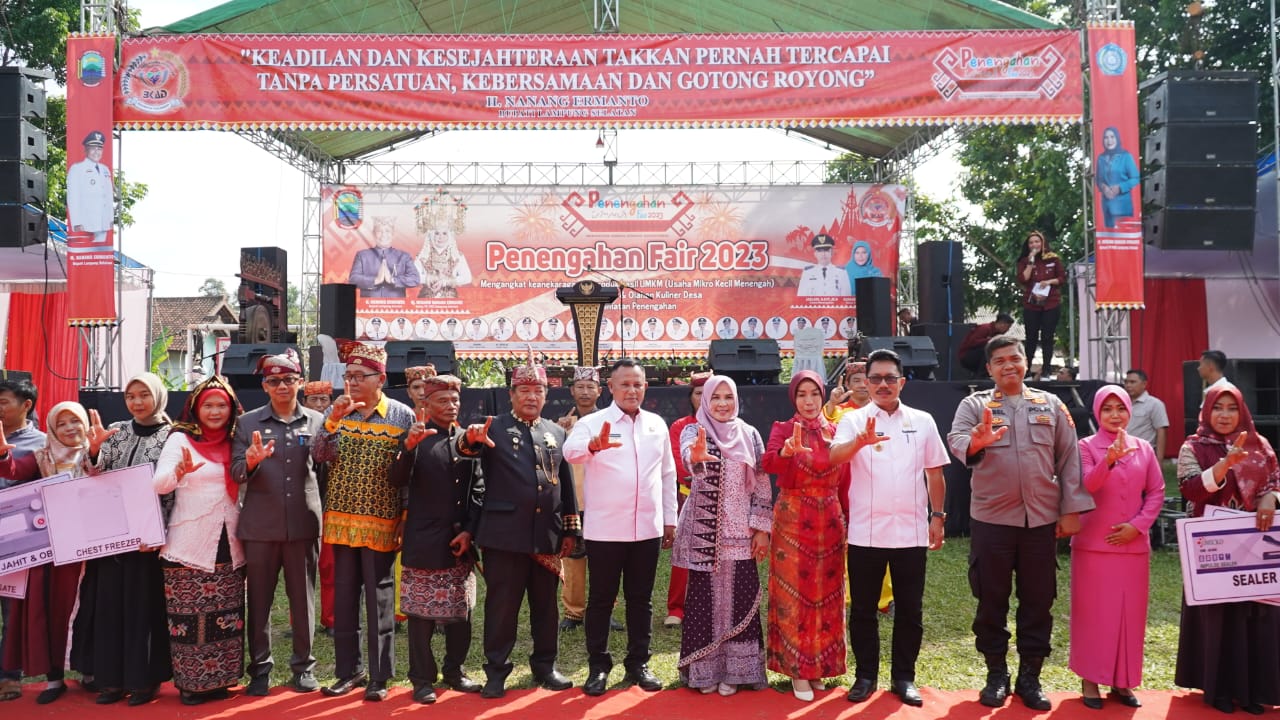 Bupati Lampung Selatan Buka Acara Penengahan Fair 2023