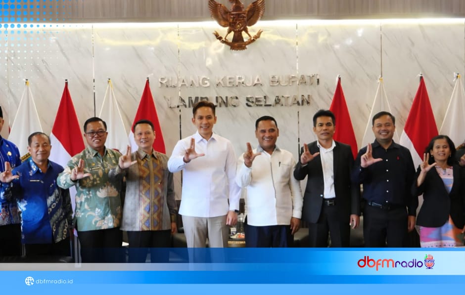 Komitmen Bupati Egi Rawat Kerukunan Antarumat Berbuah Penghargaan dari HKBP