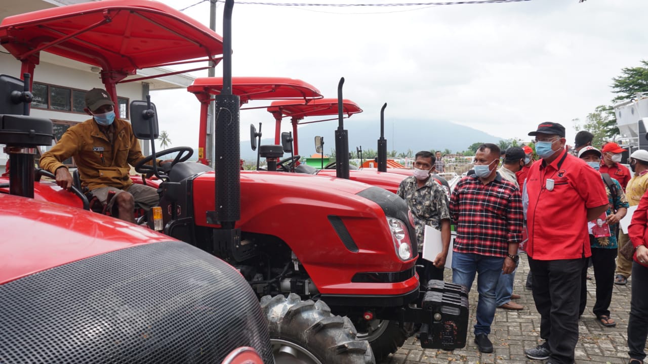 Kembali Peroleh Bantuan Alsintan, Nanang Harap Ketahanan Pangan Di Lampung Selatan Semakin Kuat