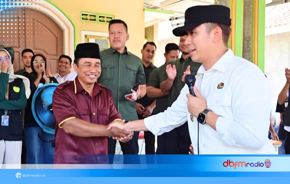 Bukti Nyata Al-Bayyinah, Bupati Egi Beri Hadiah Umrah kepada Warga Desa Rulung Raya