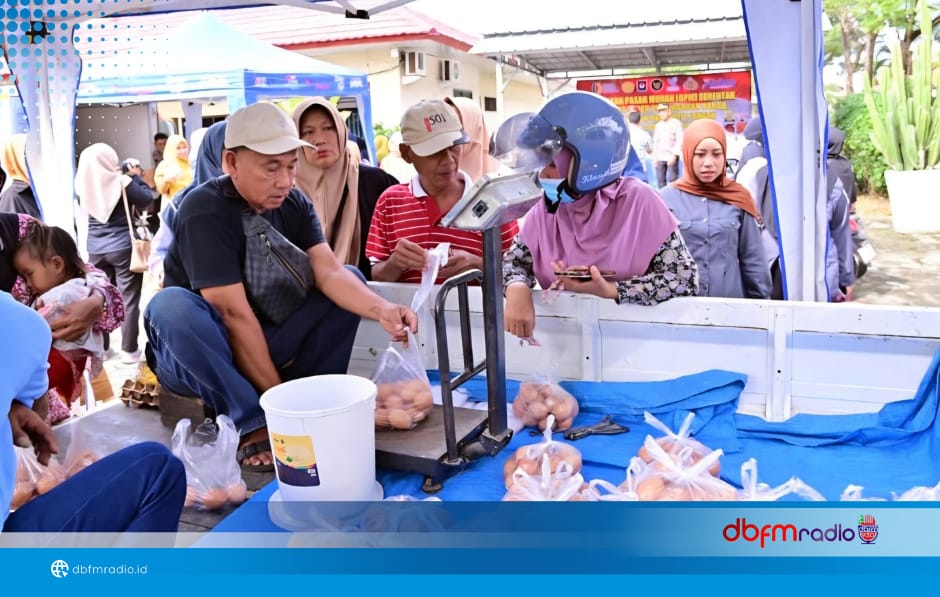 Warga Padati Polsek Kalianda, Gerakan Pangan Murah Pemkab Lampung Selatan Diserbu Pembeli