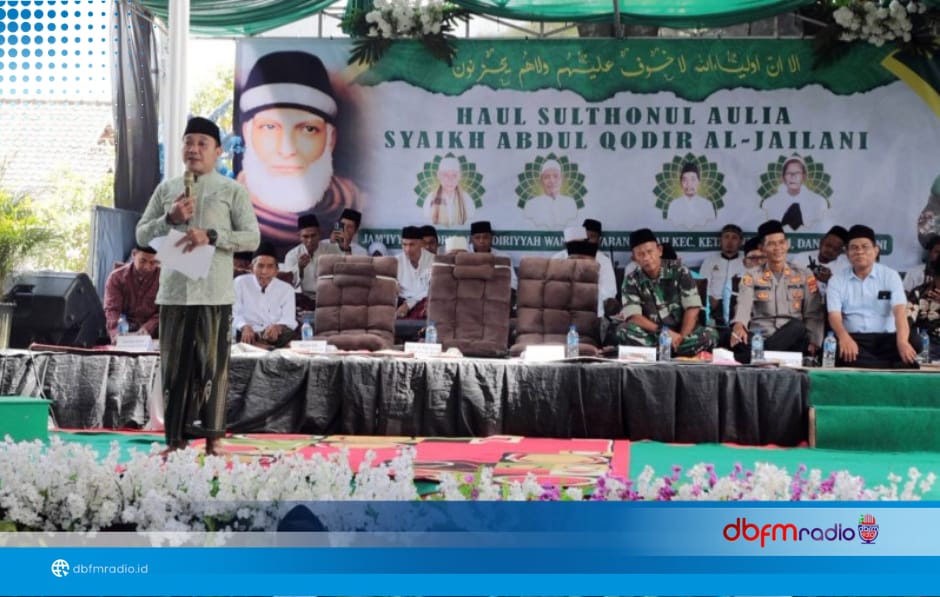 Ribuan Jemaah Padati Pengajian Akbar dan Haul Syekh Abdul Qodir Al-Jaelani di Ketapang, KH Said Aqil Siroj Sampaikan Tausiyah Penuh Makna