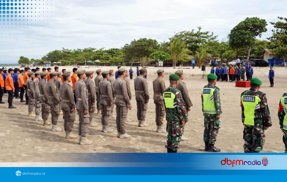 Damkar Lampung Selatan Gelar Pelatihan Water Rescue di Pantai Kedu, Perkuat Kesiapsiagaan Petugas Wisata Pantai