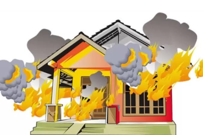 Warga Bali Agung Geger, Rumah Semi Permanen Milik Warga Terbakar Akibat Korsleting Listrik
