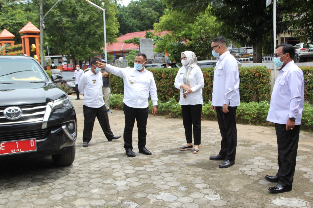 Menekan Laju Penularan Covid-19, Nanang Ermanto Perintahkan Satgas Covid-19 Lakukan Penyemprotan Di OPD