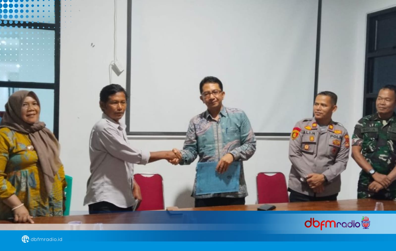 BPD dan Warga Sinar Palembang Resmi Layangkan Surat Permohonan Pemberhentian Kades dan Sekdes ke Dinas PMD Lamsel