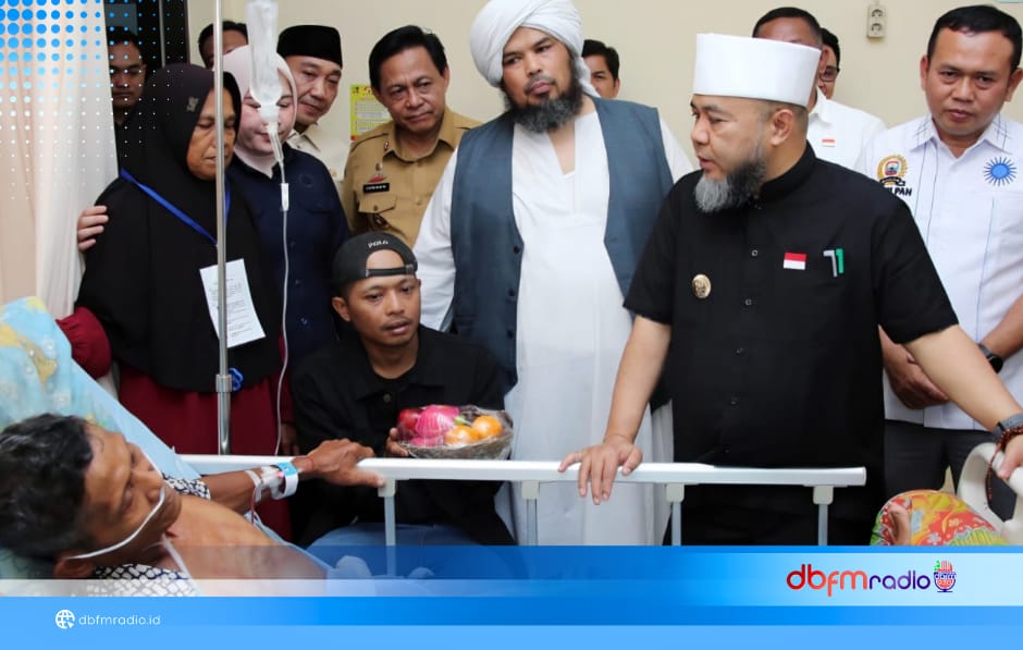 Bukan Sekadar Buah Tangan, Helmi Hasan Bawa Pesan Kasih untuk Pasien RSUD Bob Bazar