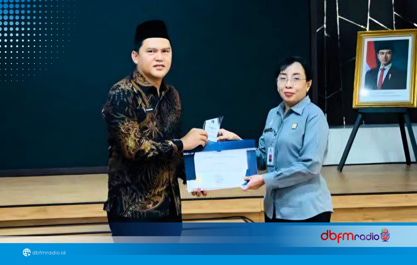 Kepala Desa Kunjir Raih Penghargaan Paralegal Justice Award 2025