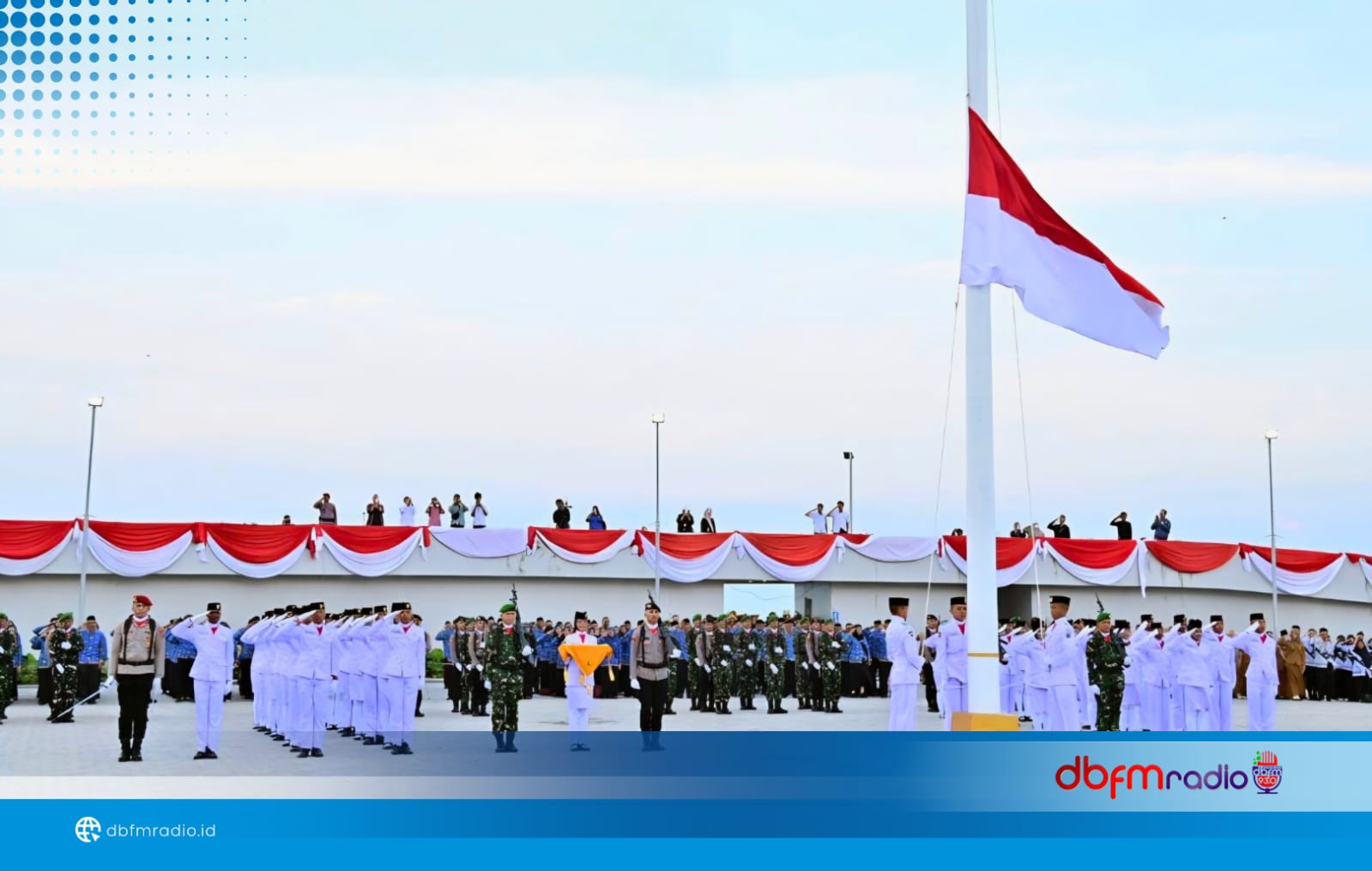 Senja di Menara Siger: Sakralnya Penurunan Sang Saka Merah Putih pada HUT ke-80 RI