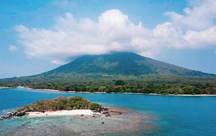 Pulau Sebesi: Surga Tersembunyi di Selatan Lampung yang Siap Memikat Hati