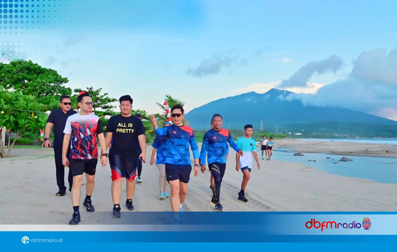 Bupati Lampung Selatan Cek Rute Krakatau Beach Run 2025 dengan Joging Santai
