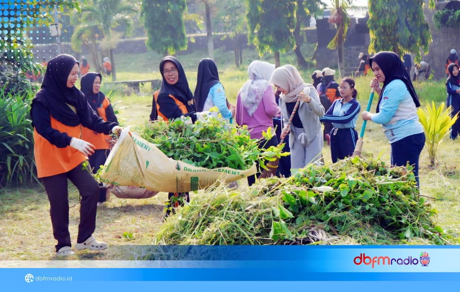 Gema HELAU Kembali Bergema, Ratusan ASN Lampung Selatan Turun Bersihkan Wajah Kota Kalianda