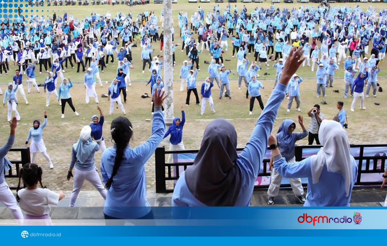 Ribuan Kader PKK dan Warga Meriahkan Senam Massal Haornas di Kalianda