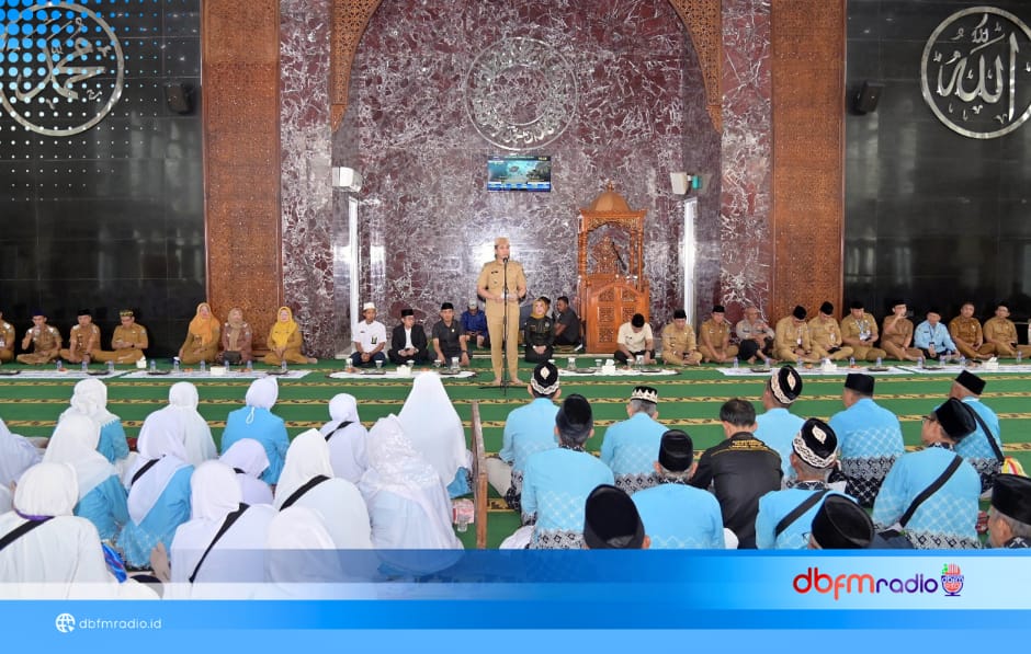Tangis Haru Iringi Pelepasan 286 Calon Haji Lampung Selatan, Egi Titip Nama Baik Daerah di Tanah Suci