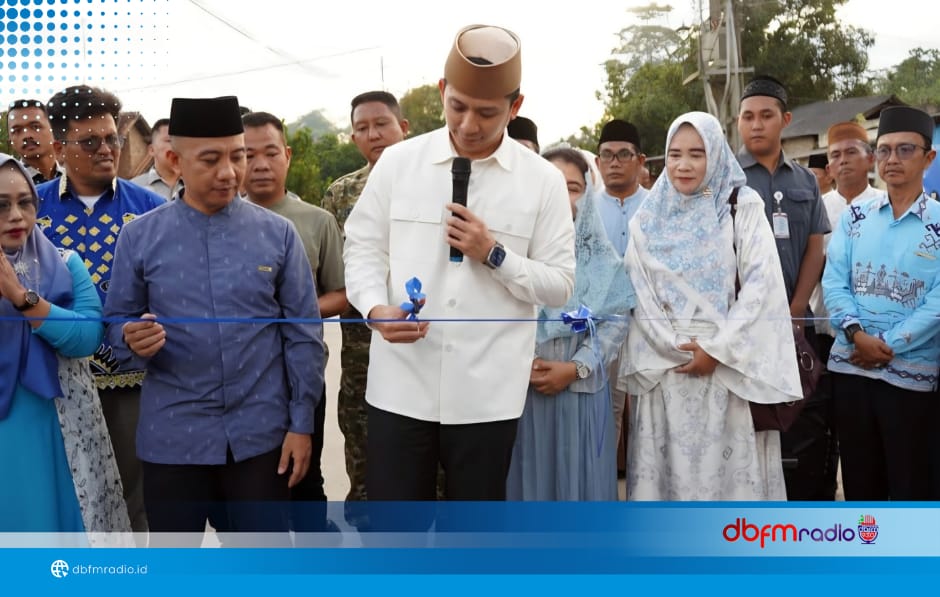 Bupati Egi Resmikan Peningkatan Jalan Babatan–Umbul Bayur hingga Tanjungan–Neglasari di Katibung
